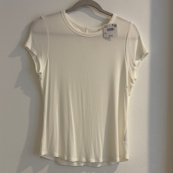 American Eagle Outfitters Tops - Amercian Eagle Women's Cream Short Sleeve Crewneck Top size large